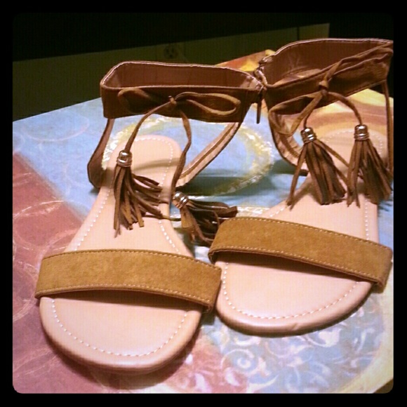 target Shoes - 🐰Sandals.🥀